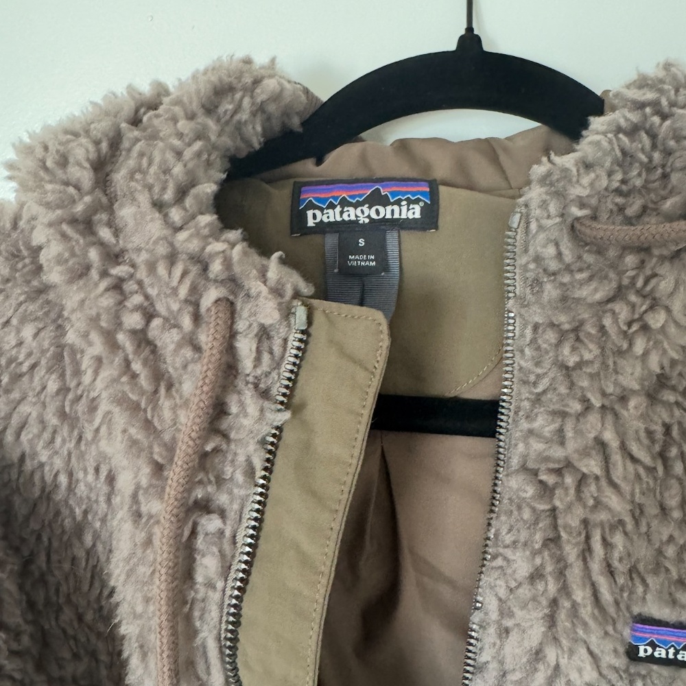 Patagonia Brown Teddy Jacket taupe color small dusty mesa parker - Picture 3 of 3